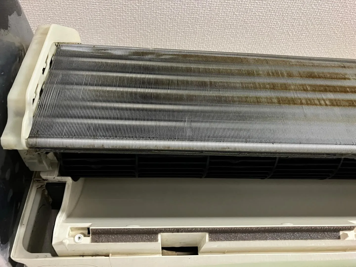 ヤニヤニエアコン🤮